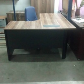 Mesa em L